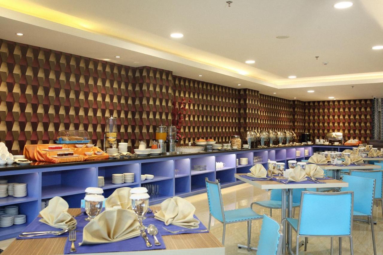 Horison Express Sentani Hotel จายาปุระ ภายนอก รูปภาพ
