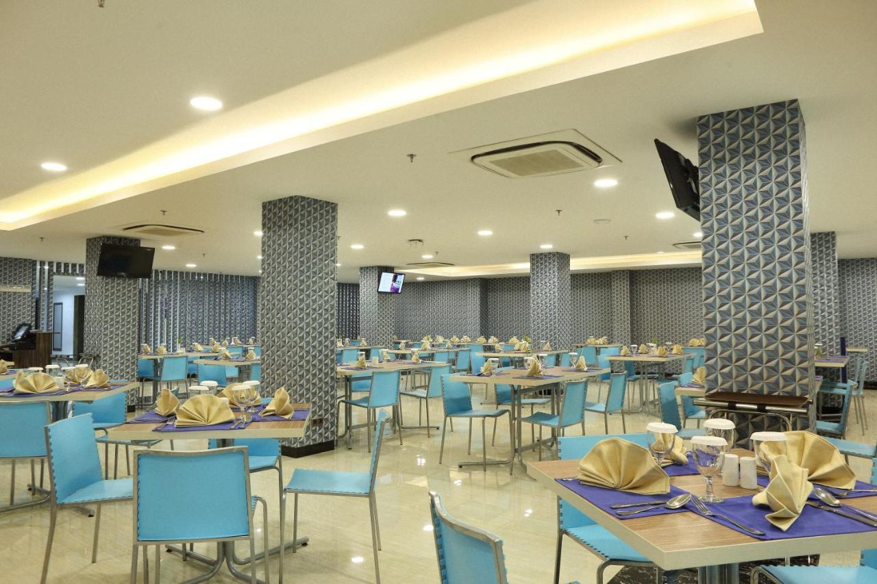 Horison Express Sentani Hotel จายาปุระ ภายนอก รูปภาพ
